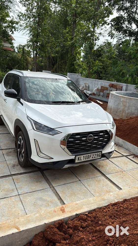 Nissan Petrol Manual 2021