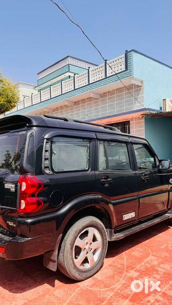 Mahindra Diesel Car 2022