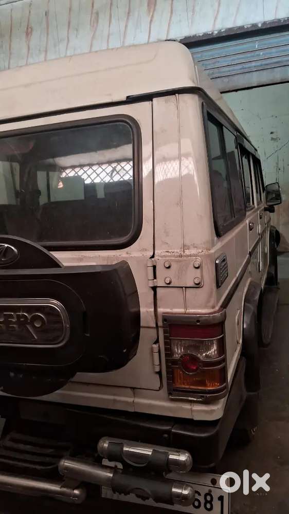 Bolero 9seater 2018model 100000km Driven