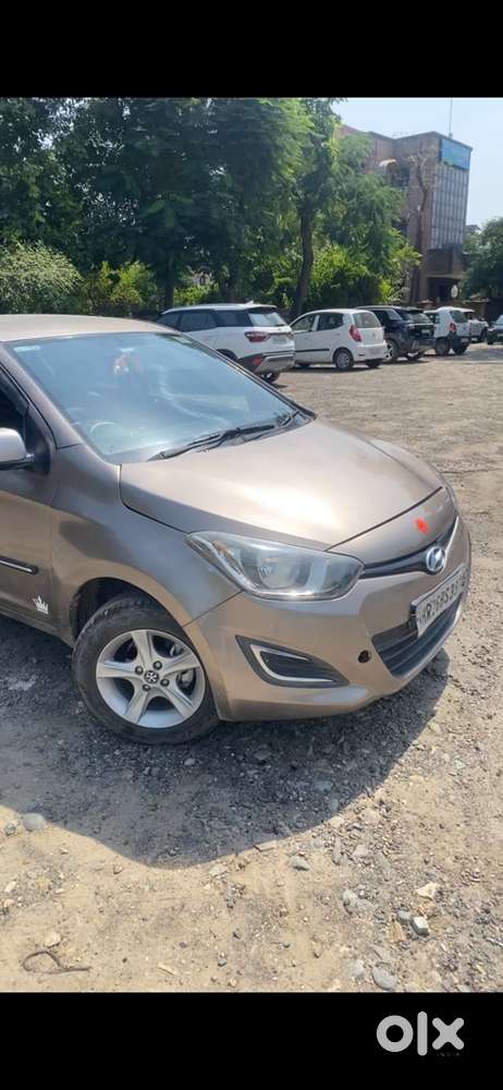 Hyundai I20 Petrol Manual 2012