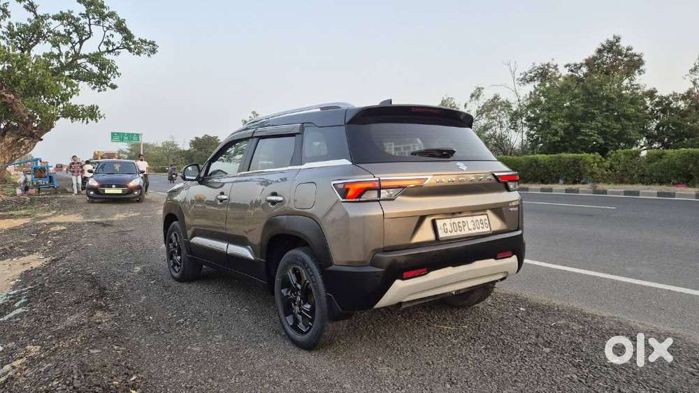 Maruti Suzuki Brezza 1.5 Zxi Cng Dual Tone, 2023, Cng & Hybrids