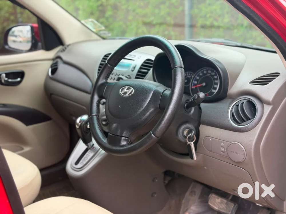 Hyundai I10 Sportz At, 2011, Petrol
