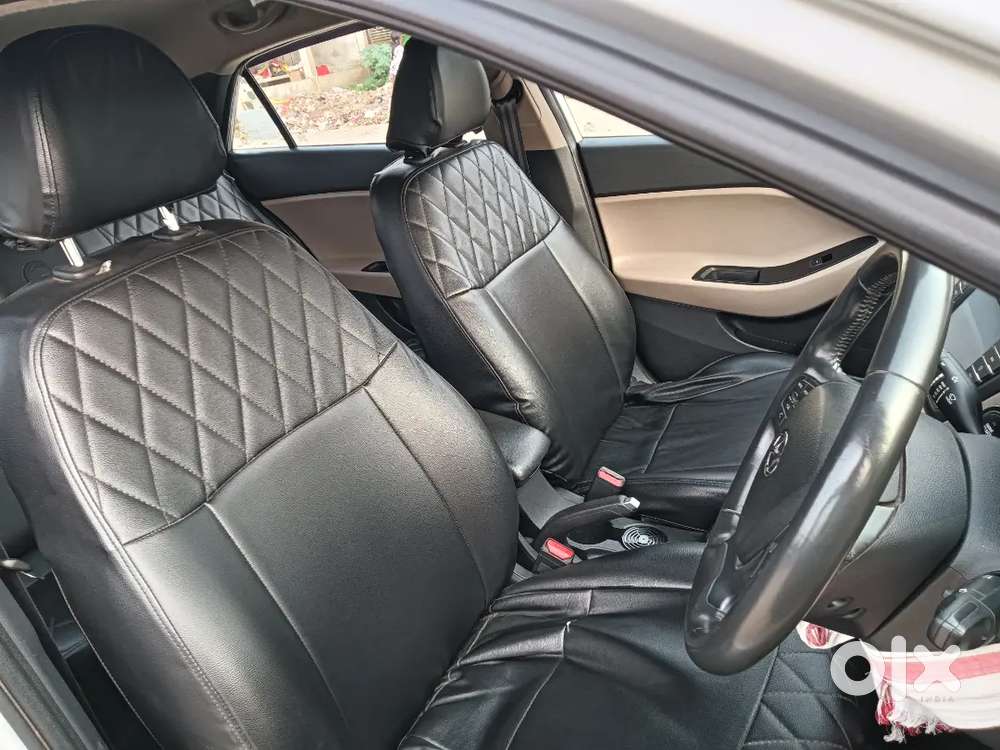 Hyundai  I20 Asta (o) Top Model..2017 Petrol 53744 Km Driven.