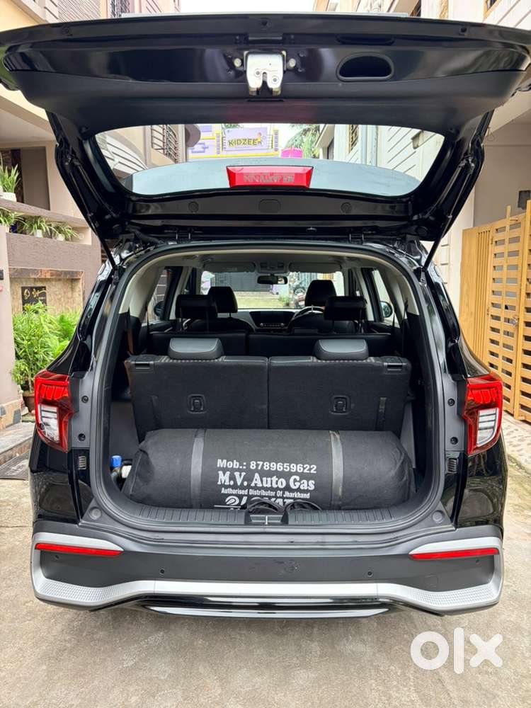 Kia Carens 2024 Cng & Hybrids Petrol Manual (25000 Km Driven)