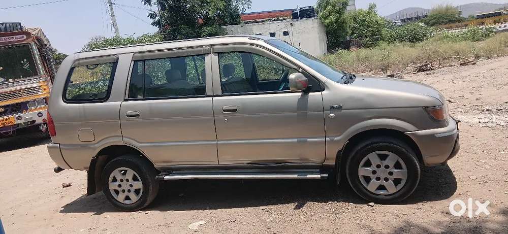 Chevrolet Tavera Neo 2015 Diesel 275000 Km Driven