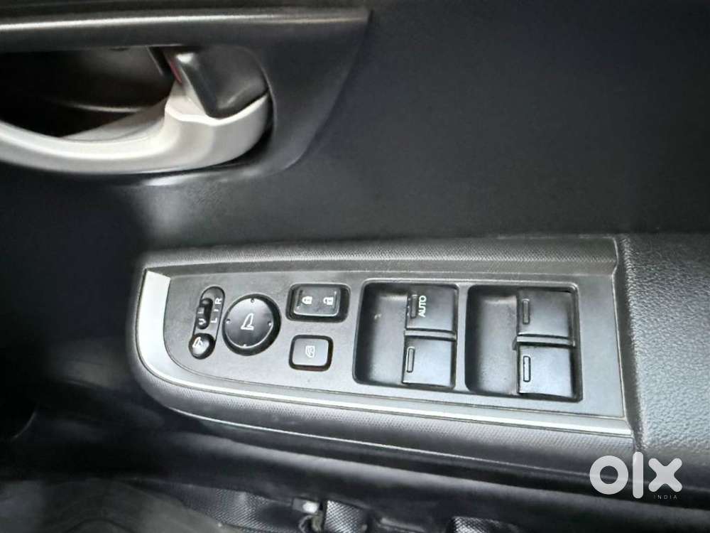 Honda Br-v I-vtec V Cvt, 2017, Petrol