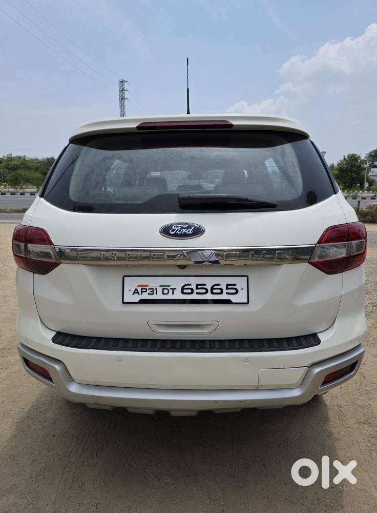 Ford Endeavour 2.2 Titanium At 4x2, 2017, Diesel