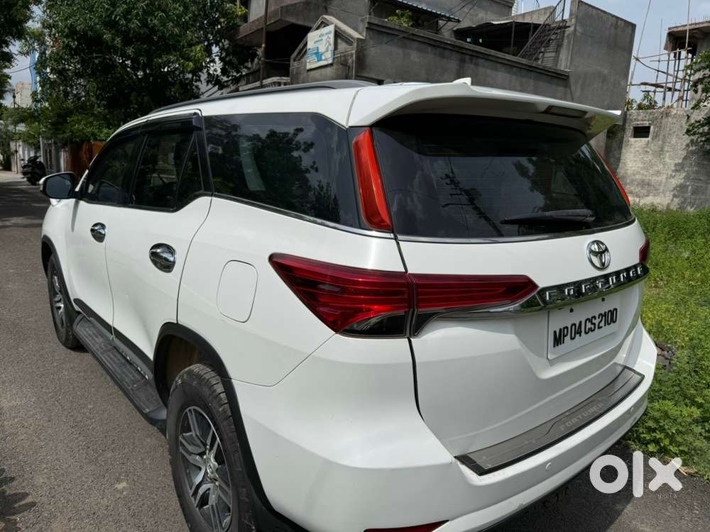 2017 Toyota Fortuner Legender