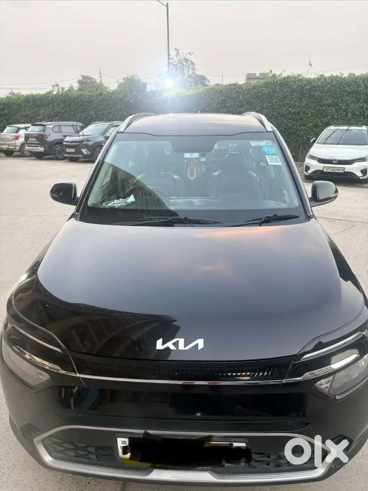 Kia Carens 2023 Diesel Well Maintained