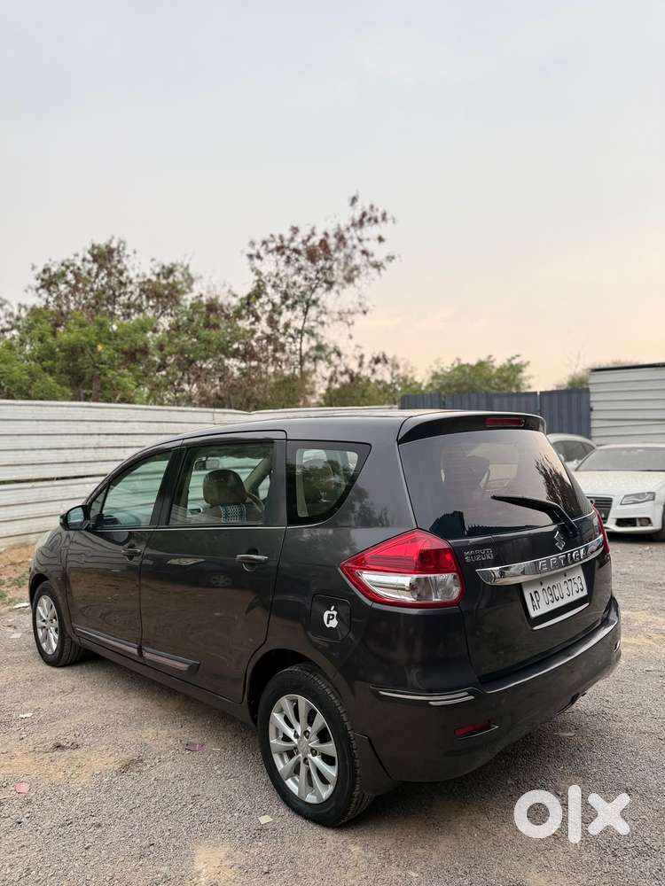 Maruti Suzuki Ertiga Zxi, 2013, Petrol