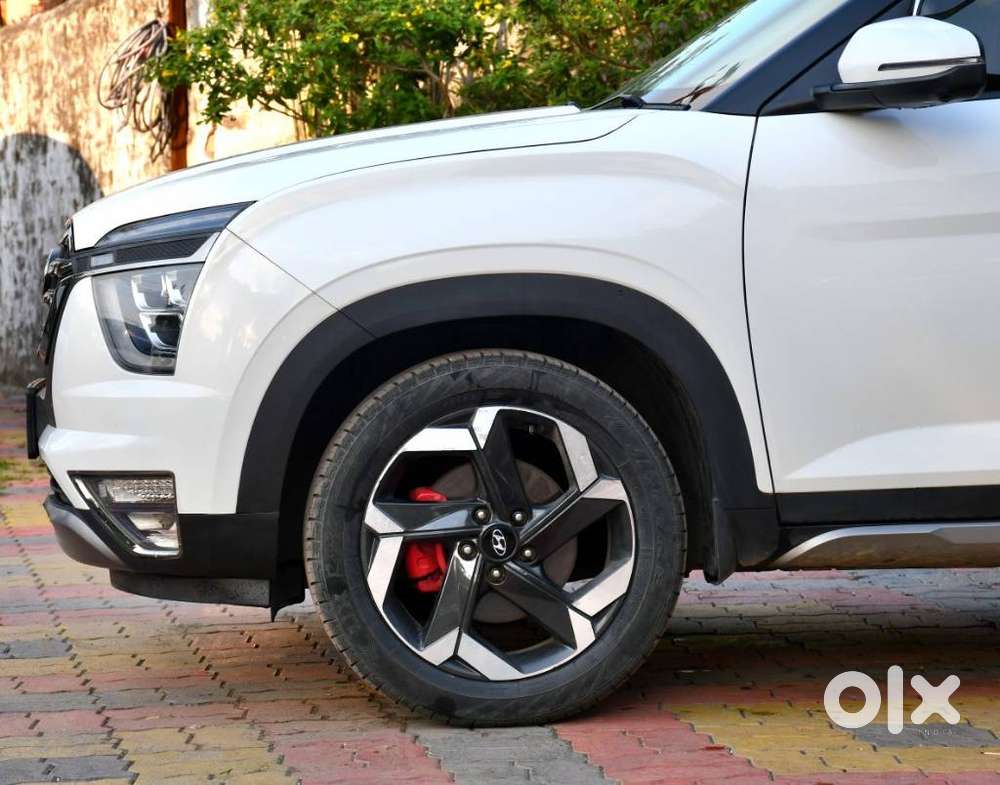 Hyundai Alcazar 2.0 Platinum (o) Petrol At 7 Str, 2023, Petrol