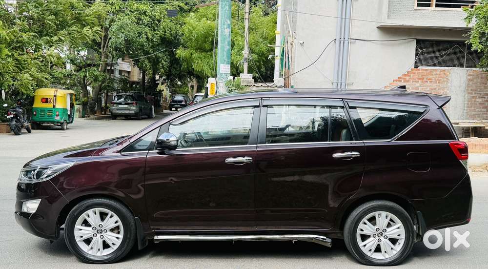 Toyota Innova Crysta 2.8 Zx At 7 Seater, 2018, Diesel