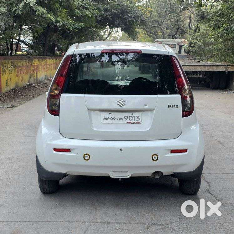 Maruti Suzuki Ritz Lxi, 2013, Petrol