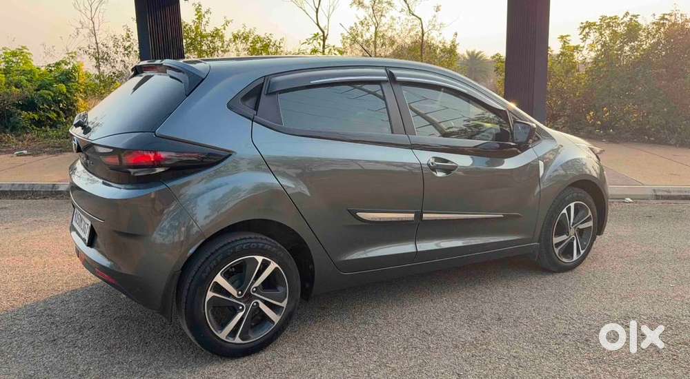Tata Altroz Petrol 2023