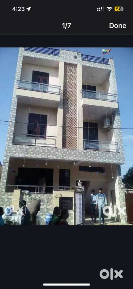 2 bhk on ground floor very good for family and students