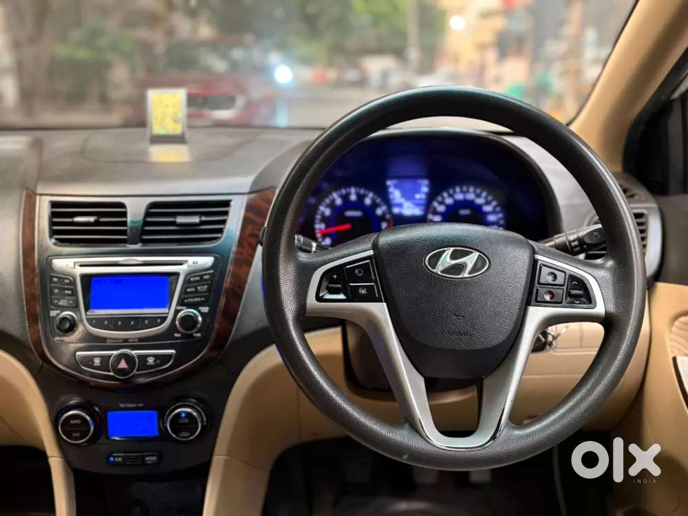 Hyundai Verna 1.6 Ex Vtvt, 2012, Petrol
