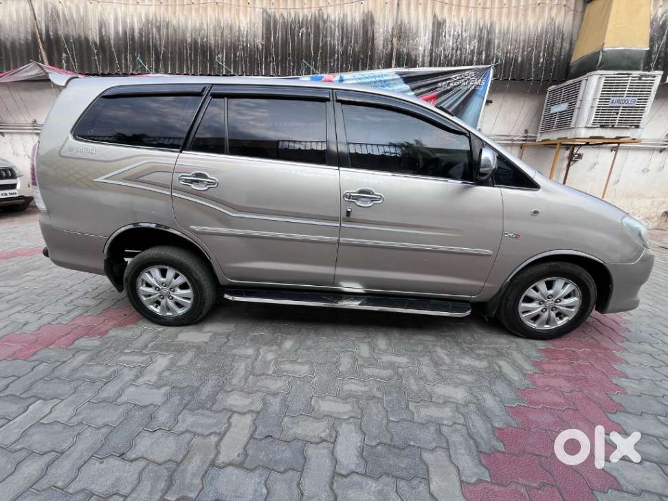 Toyota Innova 2.5 Vx 8 Str, 2011, Diesel