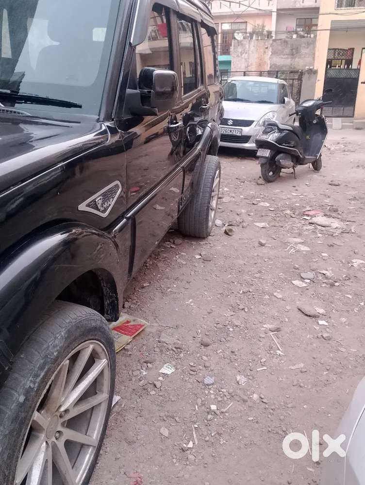 Mahindra Scorpio Classic 2011 Diesel Manual