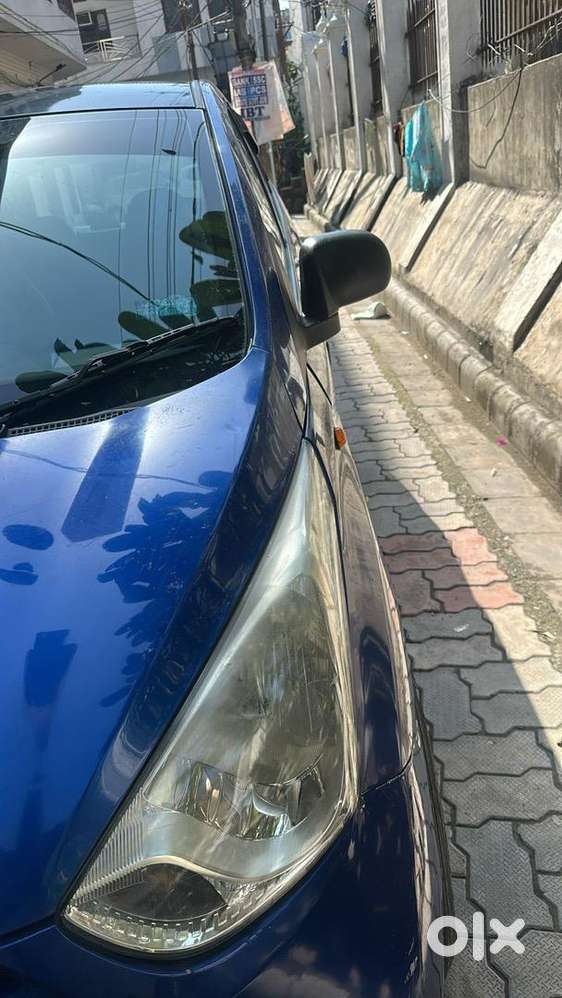 Hyundai Eon 2012 Petrol Well Maintained