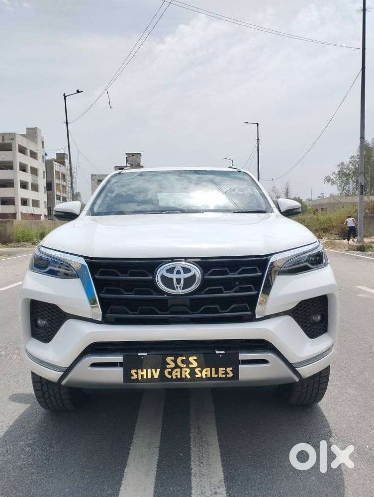 Toyota Fortuner 4x2 At 2.7 Petrol, 2026, Petrol