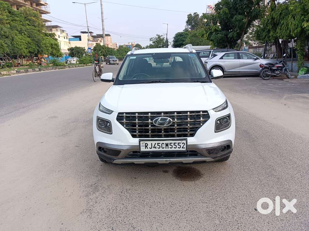 Hyundai Venue 1.2 S Plus, 2020, Petrol
