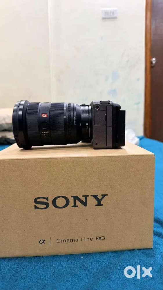 Sony fx3a 20 days old brand new box and bill