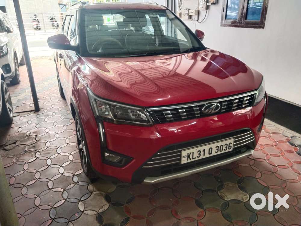 Mahindra Xuv300 W8, 2021, Petrol