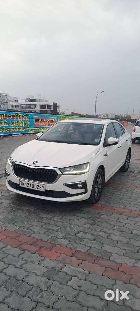 Skoda Slavia Style 1.0l Tsi Mt, 2022, Petrol