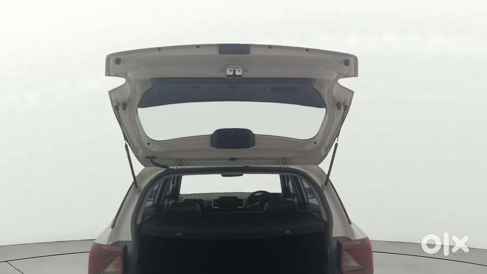 Hyundai Venue 1.2 S Plus, 2022, Petrol