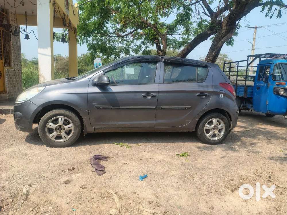 Hyundai I20 2011 Diesel Well Maintained.    Validity 3031