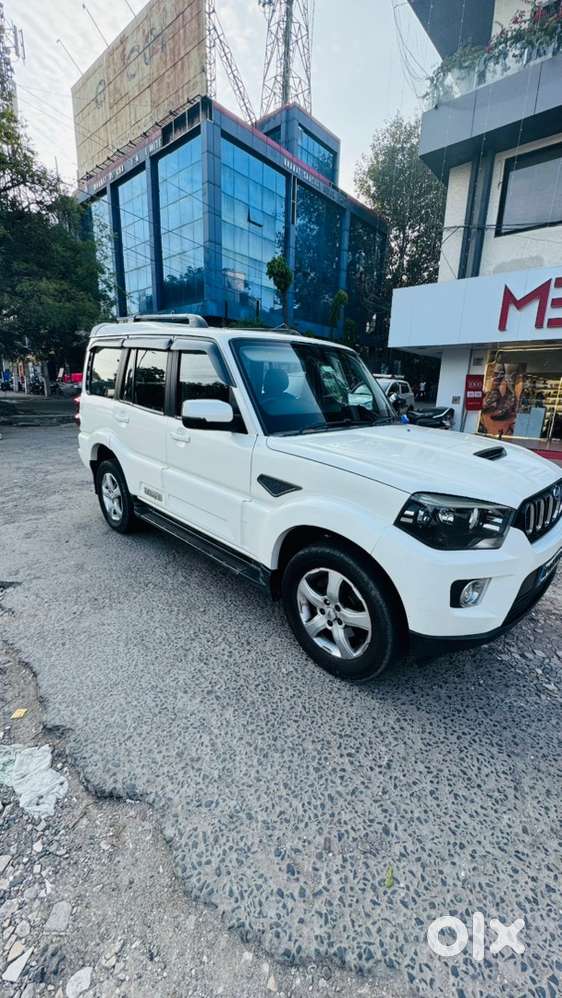 Mahindra Scorpio S11 Diesel 2018
