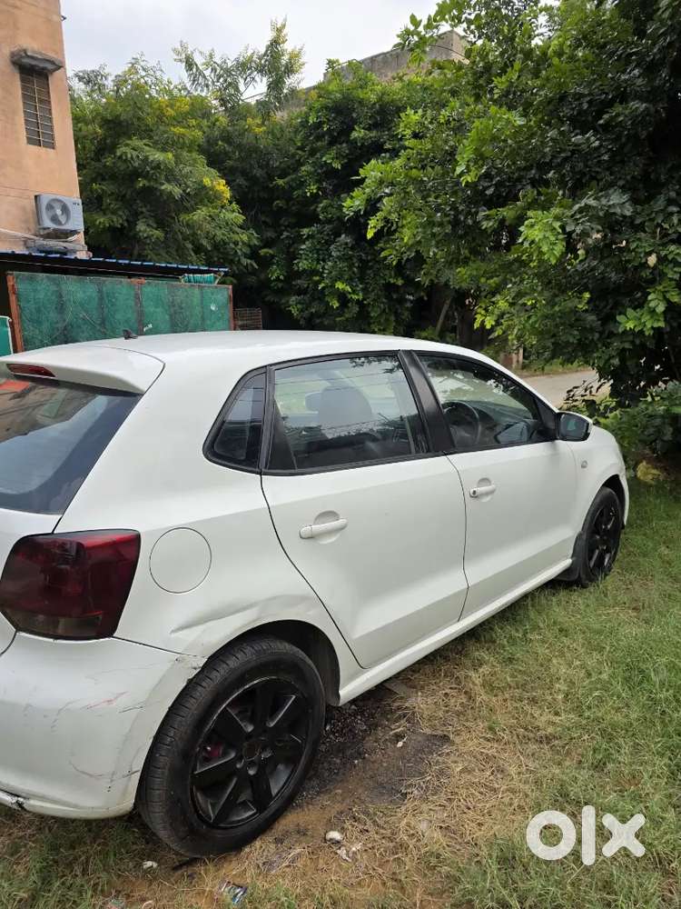 Volkswagen Polo 2013 Car