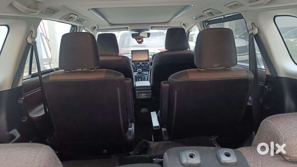 Toyota Innova Hycross 2.0 Vx Hybrid 7 Str, 2024, Petrol