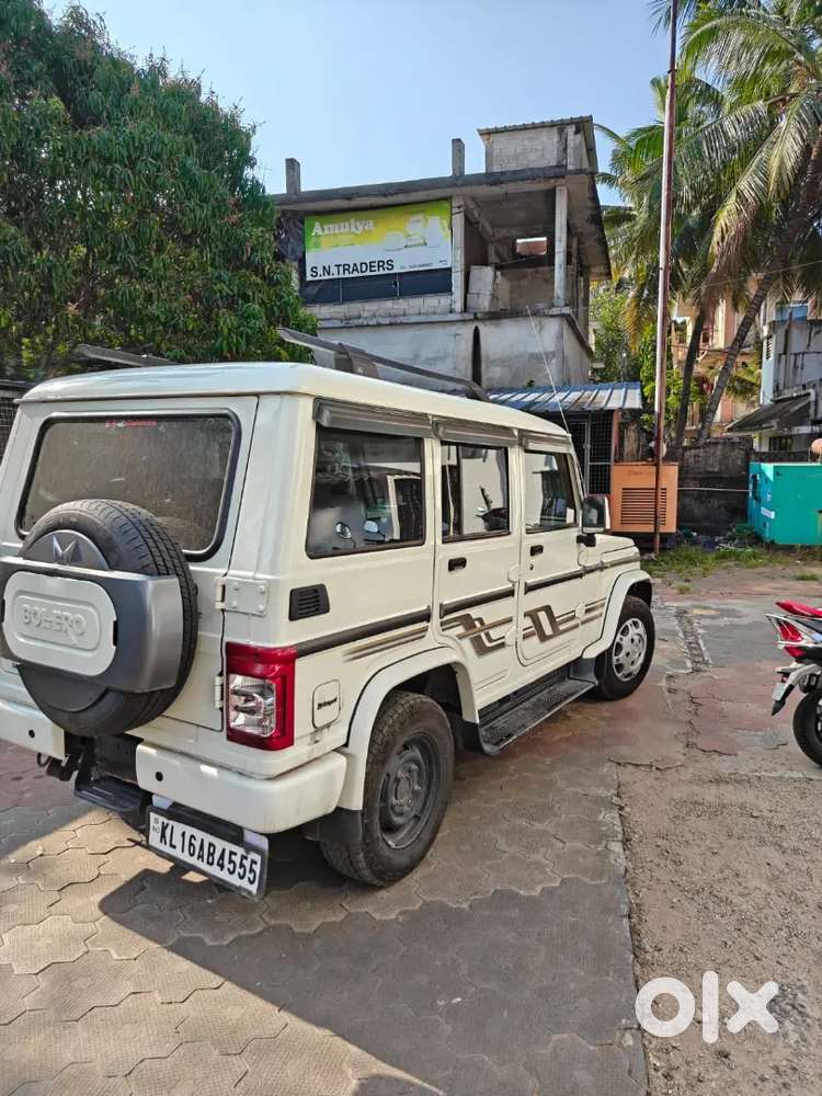 2023 Bolero B6 Single Owner