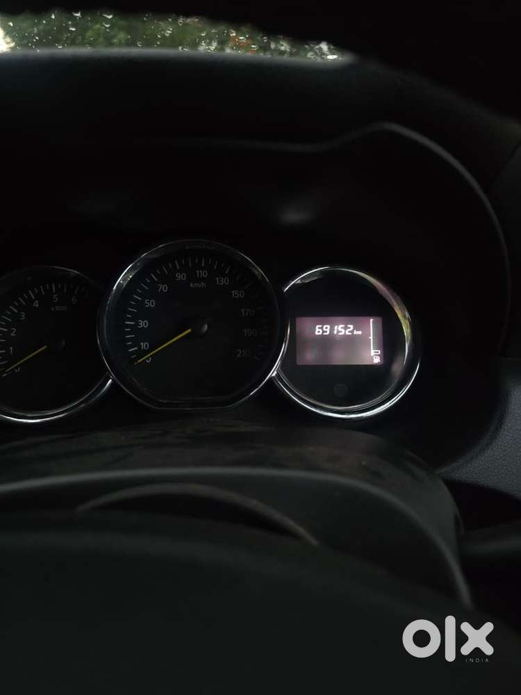 Renault Duster / Excellent Condition / Single Handled Driven /