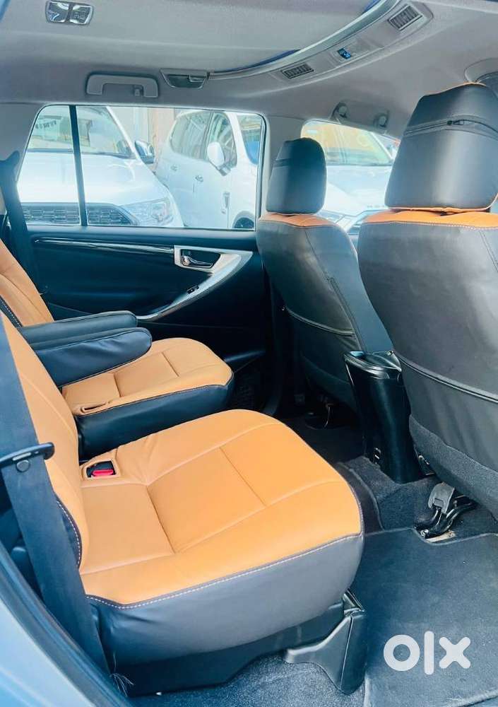 Toyota Innova Crysta 2.4 V 7 Str, 2016, Diesel