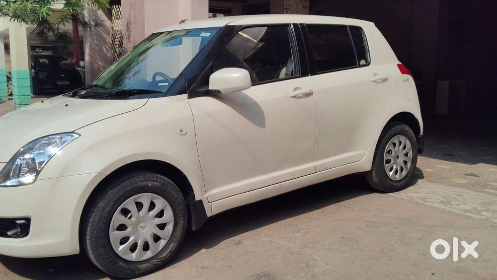 Maruti Suzuki Swift 2004-2010 Vxi Bsiv, 2011, Petrol