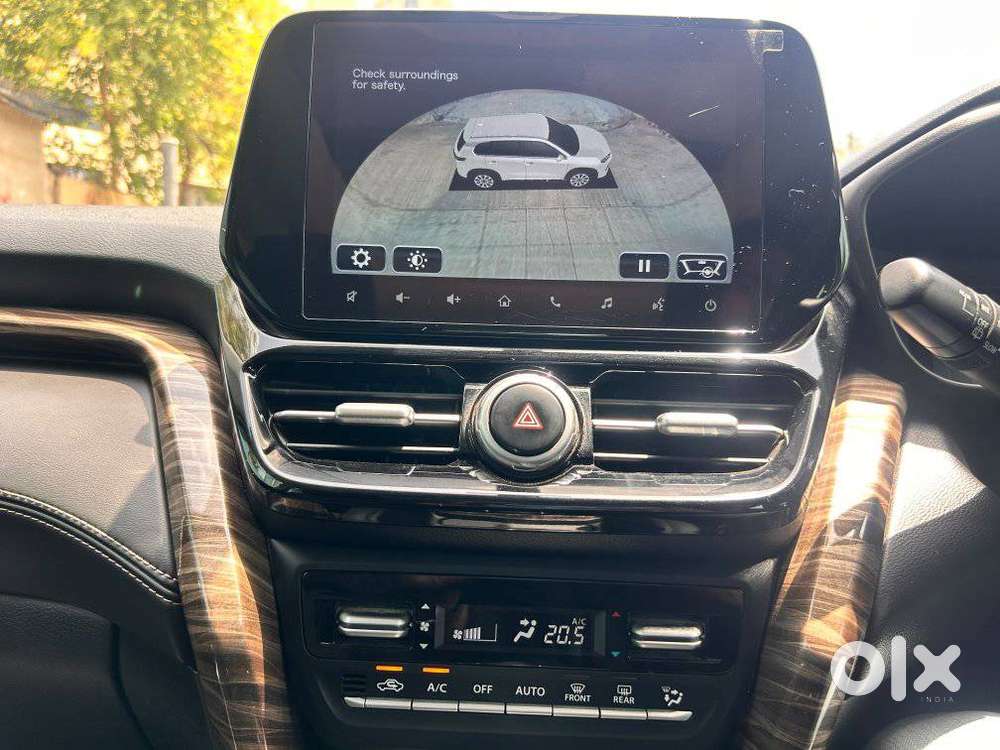Maruti Suzuki Grand Vitara 1.5 Alpha Plus Intelligent Hybrid Ecvt, 2..