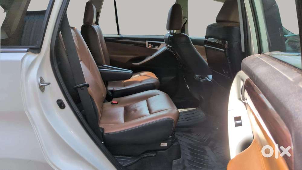 Toyota Innova Crysta [2020-ongoing] 2.4 Zx 7 Str, 2020, Diesel