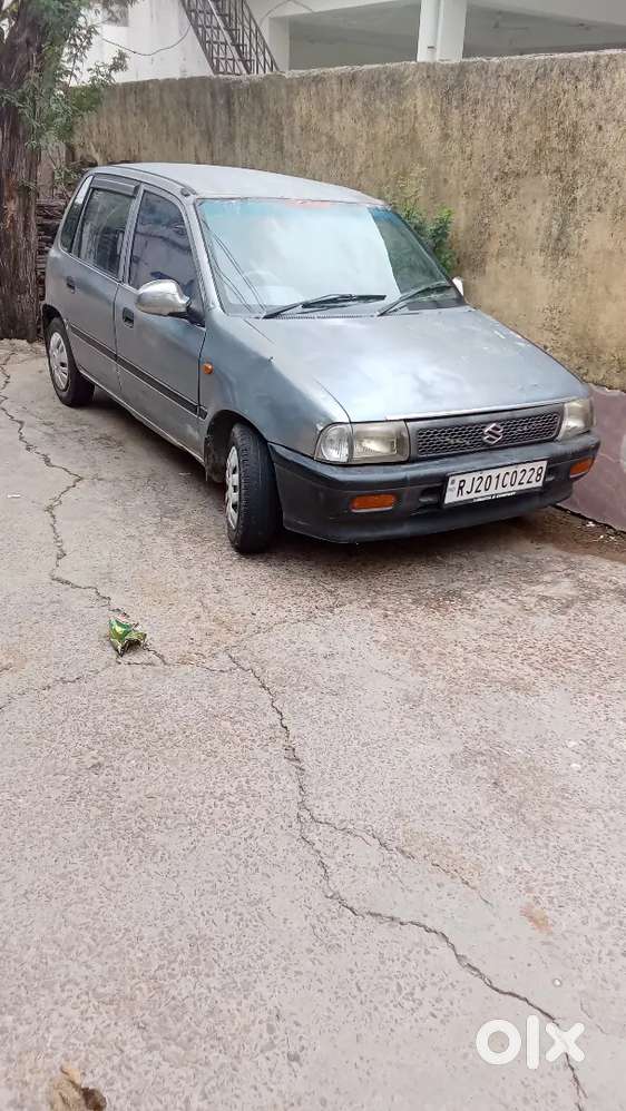 विमा चालु आरसी 2031 टायर न्यु  सर्विस कंप्लीट है  Ok गाड़ी हे
