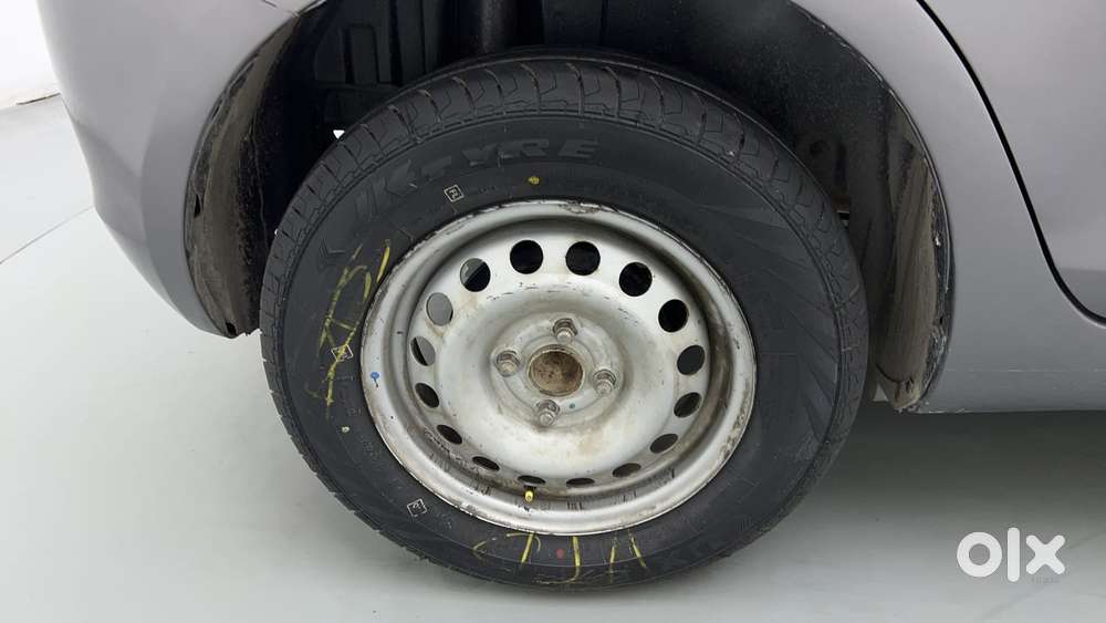 Maruti Suzuki Swift 1.2 Lxi (o), 2016, Petrol