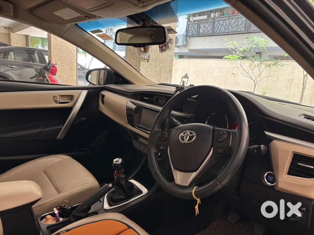 Toyota Corola Altis Manual Petrol Car 2015 Well Maintained Single Hand