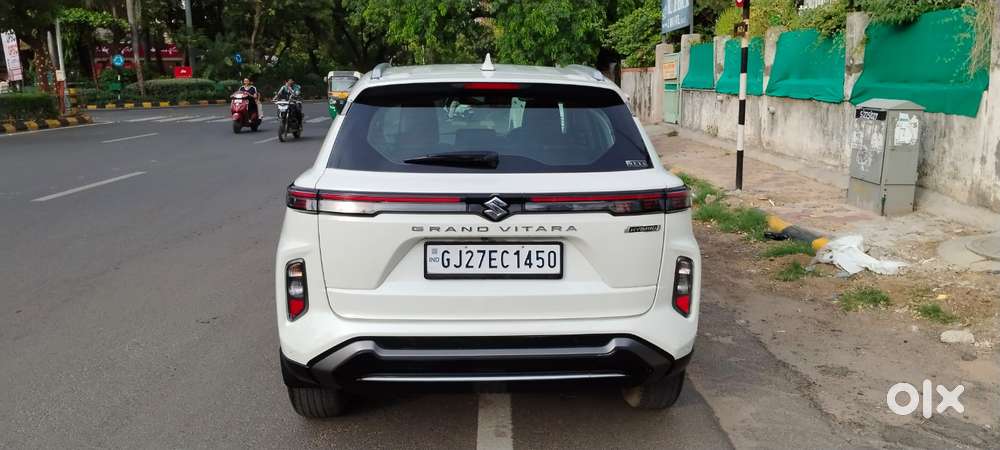 Maruti Suzuki Grand Vitara Alpha Smart Hybrid, 2023, Petrol