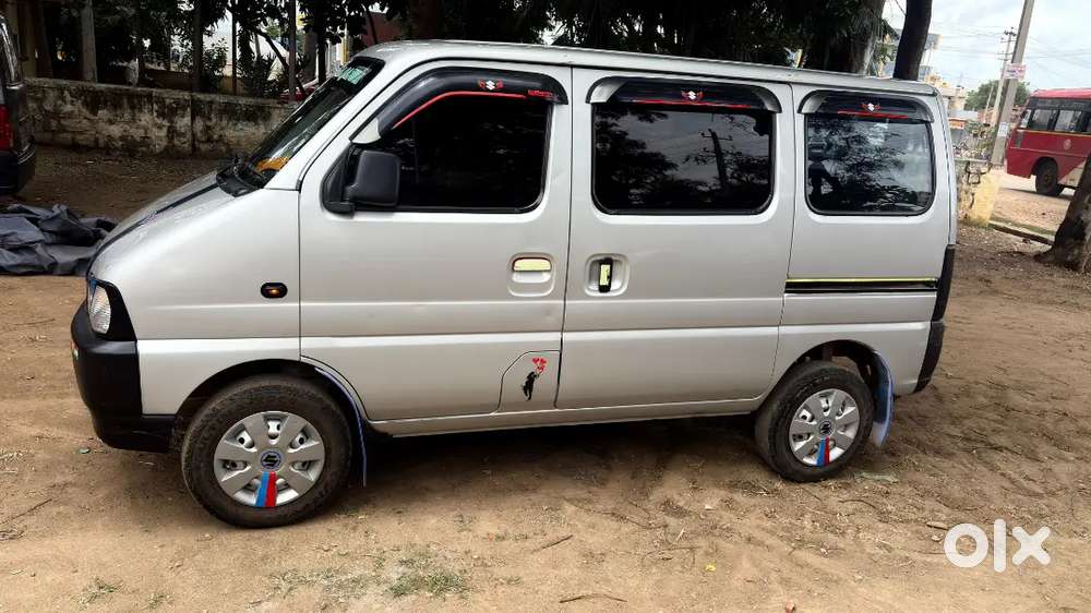 Maruti Suzuki Eeco 2023 Petrol Well Maintained