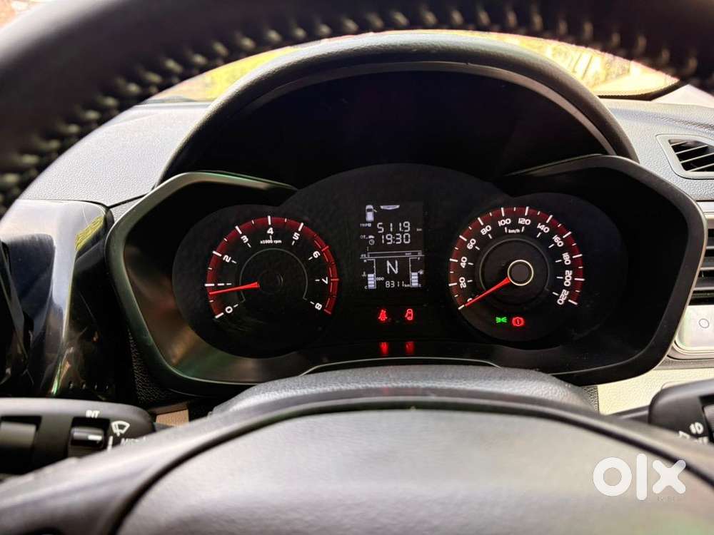 Mahindra Xuv 3xo Mx1 Converted To Ax7l Full Top Model