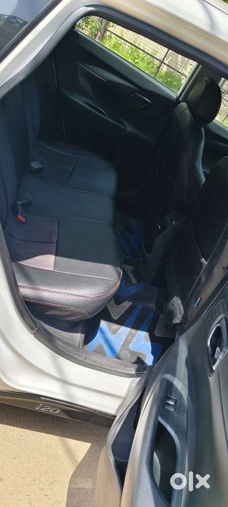 Hyundai I20 Sportz 1.2 Ivt, 2022, Petrol