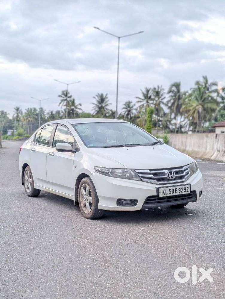 Honda City 1.5 E Mt, 2011, Petrol