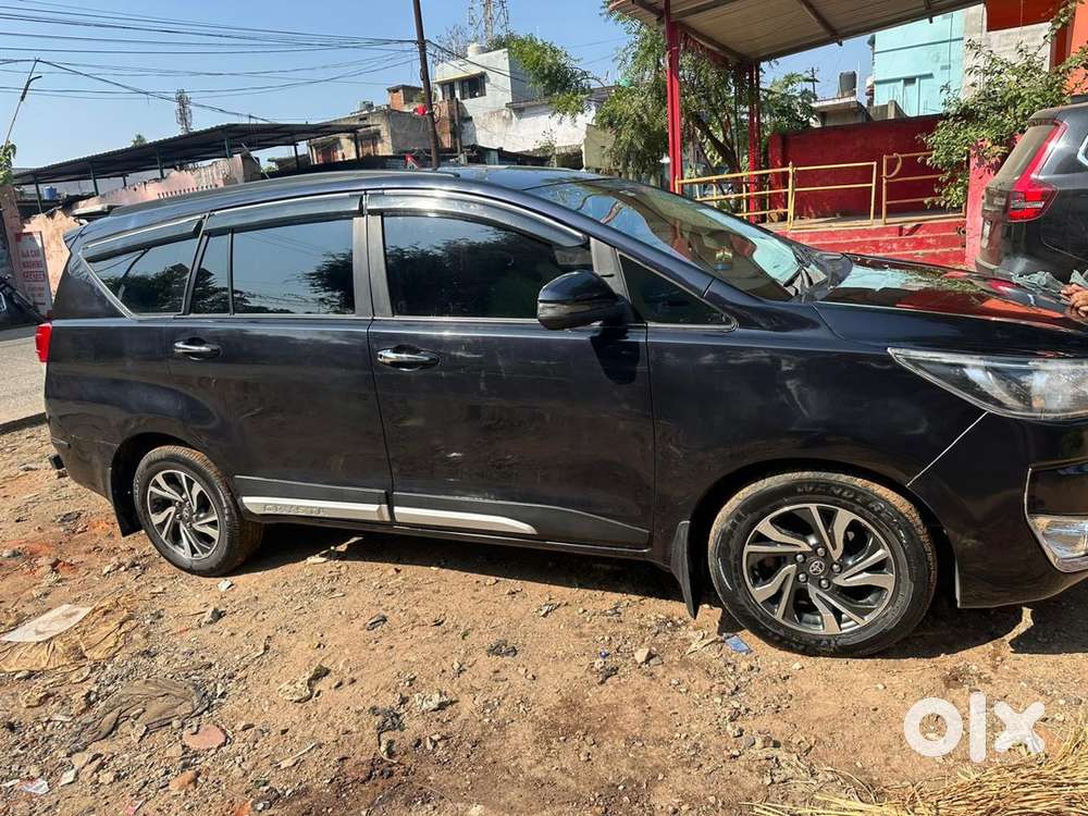Toyota Innova Crysta 2021