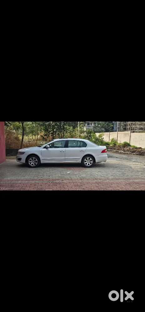 Skoda Superb 2012 Petrol Automatic Variant
