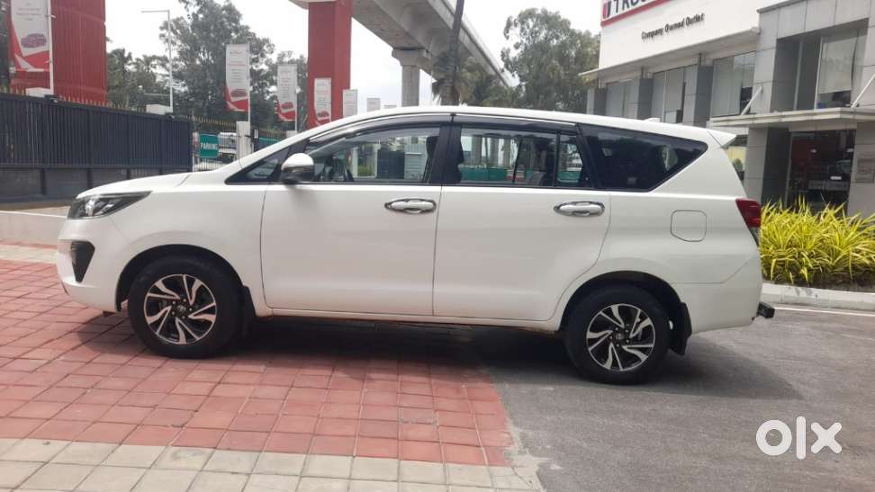 Toyota Innova Crysta 2.4 Gx Limited Edition At 7 Str, 2021, Diesel